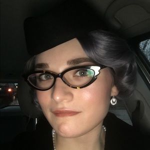 Meet your Posher, Emma